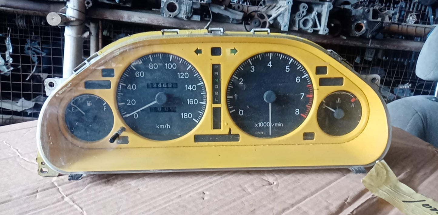 Gallant Panel Gauge
