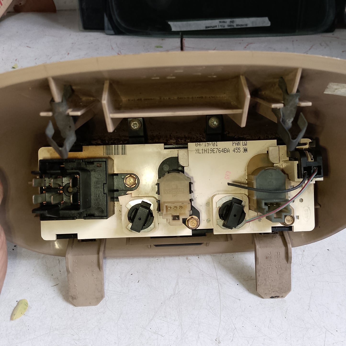 Rear Roof Climate Control Switch | Expedition