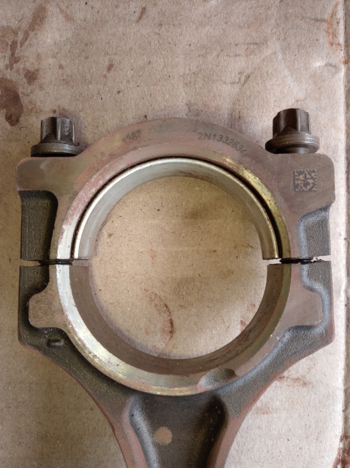 Connecting Rod With Piston 2n132624